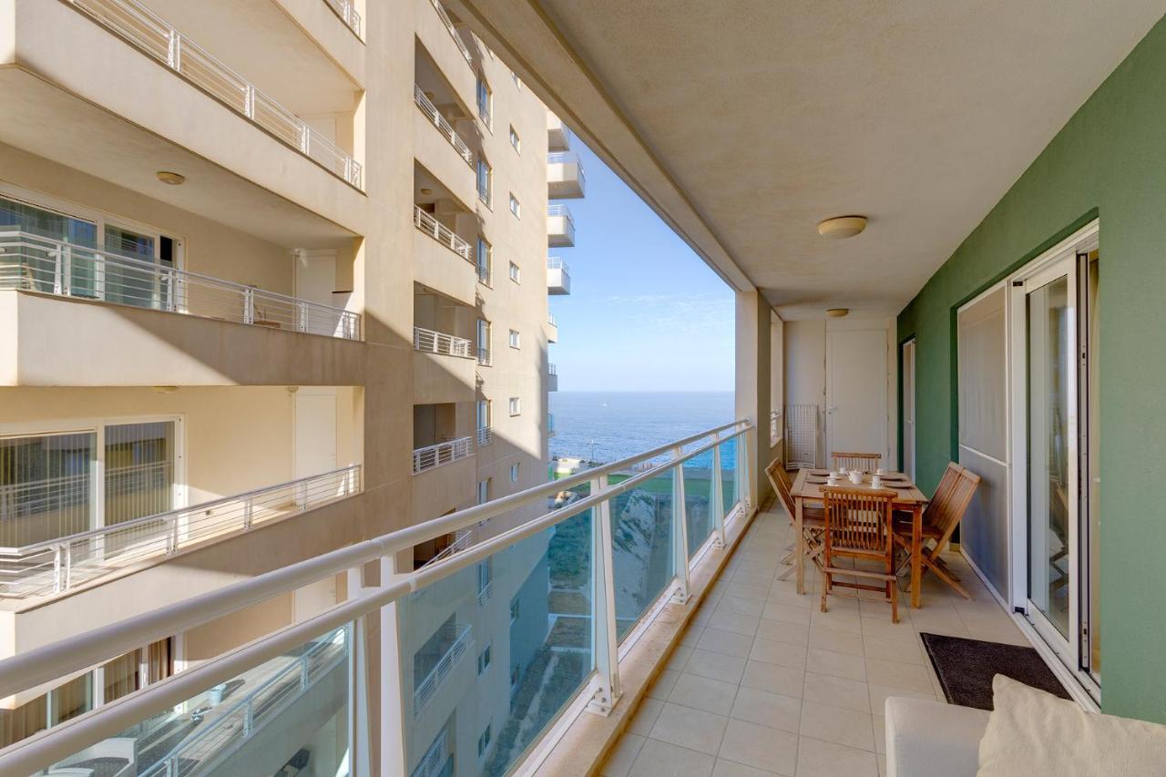 Luxury Apt W/ Side Seaviews And Pool, Top Location สลีมา ภายนอก รูปภาพ