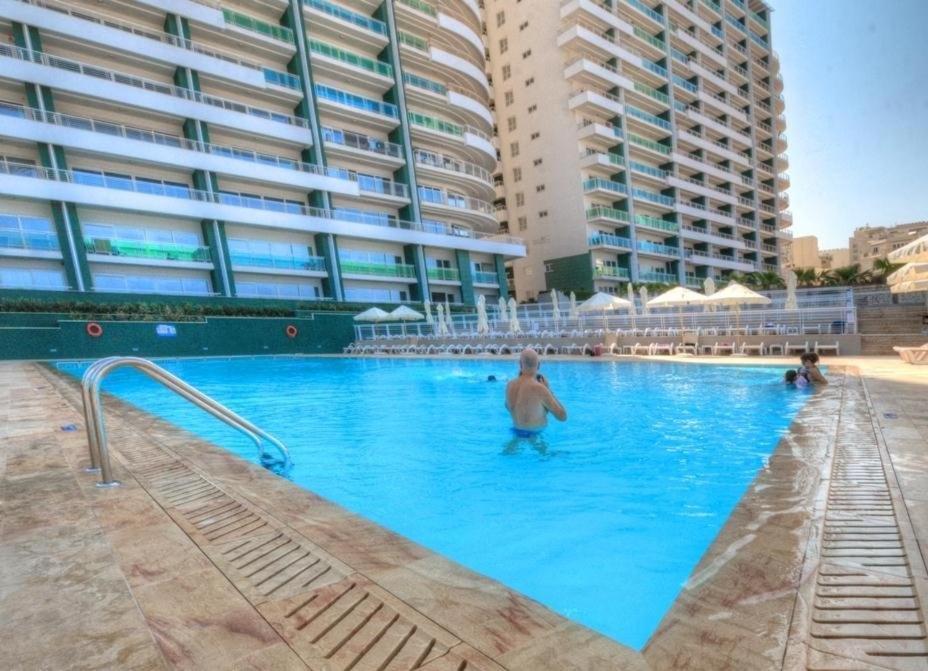 Luxury Apt W/ Side Seaviews And Pool, Top Location สลีมา ภายนอก รูปภาพ